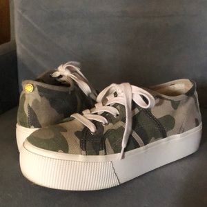 Steve Madden Camo Platform Sneakers